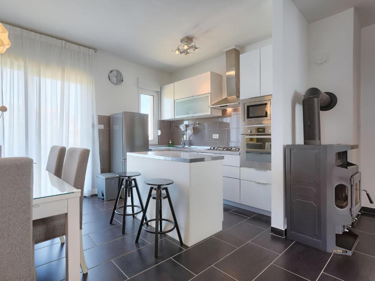 Holiday Home Rovere By Interhome Πούλα Εξωτερικό φωτογραφία